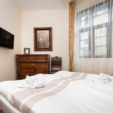 The Blue House In Kapana - Aristocratic 1bd Flat *